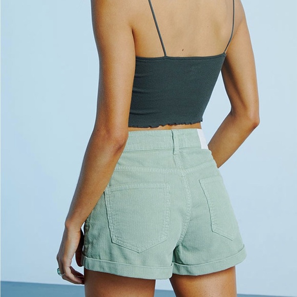 PacSun Women's Sage Green Corduroy Mom Shorts - Picture 4 of 5